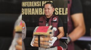 Luar Biasa! AKP M Lumban Gaol Sikat 41 Kg Ganja, Pemuda Persis Labuhanbatu Raya Angkat Topi Luar Biasa! AKP M Lumban Gaol Sikat 41 Kg Ganja, Pemuda Persis Labuhanbatu Raya Angkat Topi