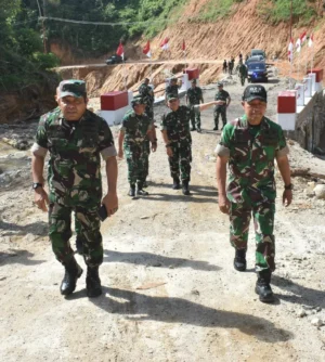 Irdam I/Bukit Barisan Tinjau Proyek Pembangunan di Tapanuli Tengah Guna Pastikan Kesejahteraan Masyarakat