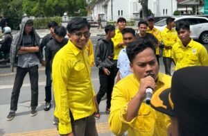 Dua Isu Krusial Disorot, PERMA LABUSEL Gelar Aksi Damai di Kantor Gubernur Sumut Dua Isu Krusial Disorot, PERMA LABUSEL Gelar Aksi Damai di Kantor Gubernur Sumut