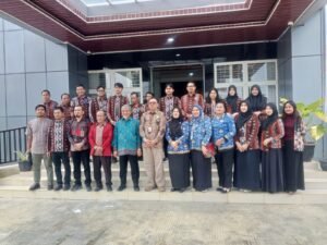 Kunker ke BPS Labusel, Senator M Nuh Sentil Soal Data Akurat: Biar Kebijakan Pusat Gak Asal Tembak! Kunker ke BPS Labusel, Senator M Nuh Sentil Soal Data Akurat: Biar Kebijakan Pusat Gak Asal Tembak!