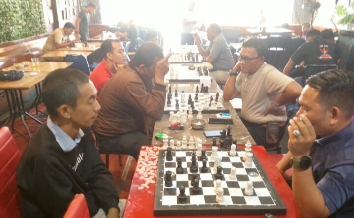 Sambut HUT ke-81 RI, GRIB Jaya Labusel Gelar Turnamen Catur Gembira Piala Bupati Antarwartawan dan LSM Sambut HUT ke-81 RI, GRIB Jaya Labusel Gelar Turnamen Catur Gembira Piala Bupati Antarwartawan dan LSM